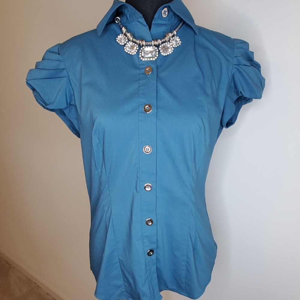 Teal collar button down shirt with silver buttons